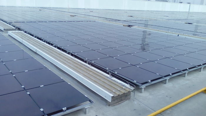 工业园平屋顶500KW屋顶太阳能案例